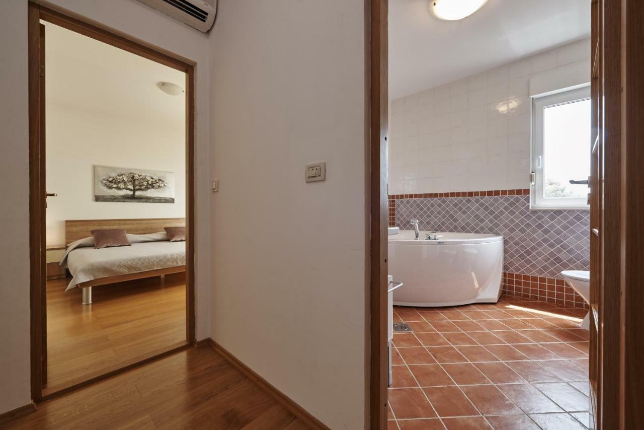 Buonocore Apartment Трогир Экстерьер фото